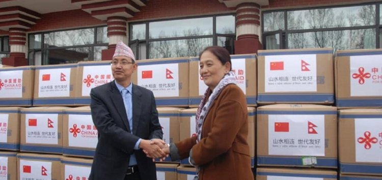 तिब्बत सरकारद्वारा नेपाललाई स्वास्थ्य सामग्री सहयोग