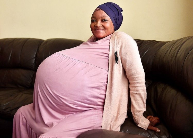 दक्षिण अफ्रिकाकी एक महिलाले एकै पटक जन्माइन् १० सन्तान